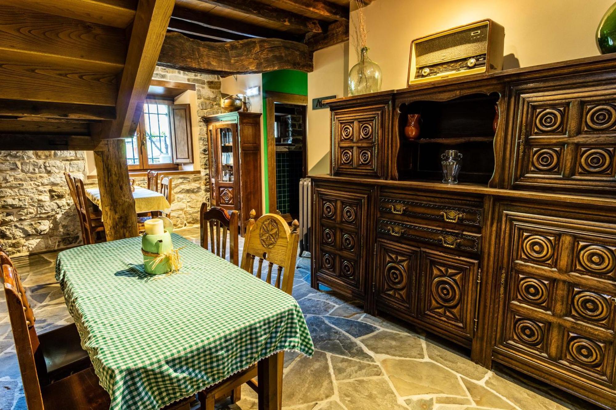 فندق Casona De El Castaniu Serrapio المظهر الخارجي الصورة