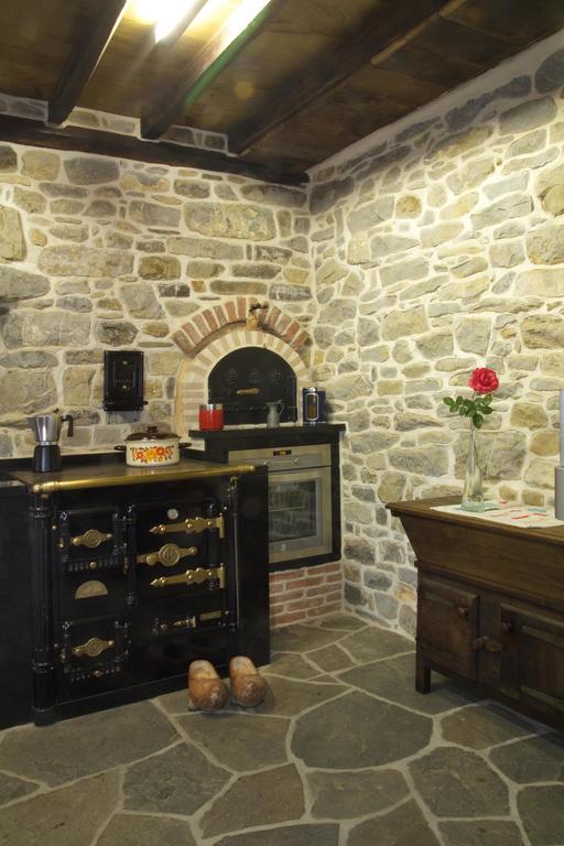 فندق Casona De El Castaniu Serrapio المظهر الخارجي الصورة