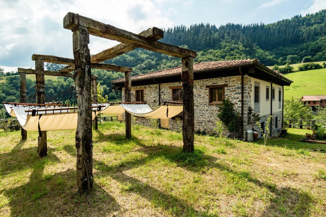 فندق Casona De El Castaniu Serrapio المظهر الخارجي الصورة